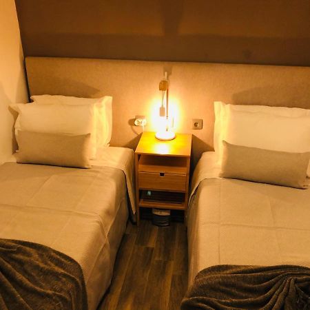 Albufeira Emblematica Apartment - Wifi & Pool Bagian luar foto